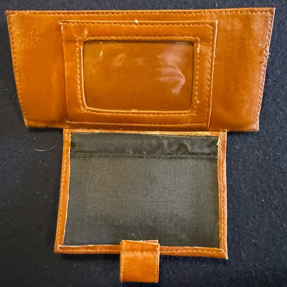 Vintage Blue and Tan Pebblesd Leather Crossbody Bag - Picture 6 of 15